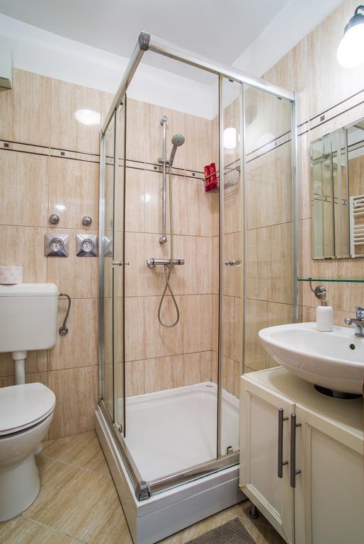 Lovely Corvin Apartment Budapest Exterior photo
